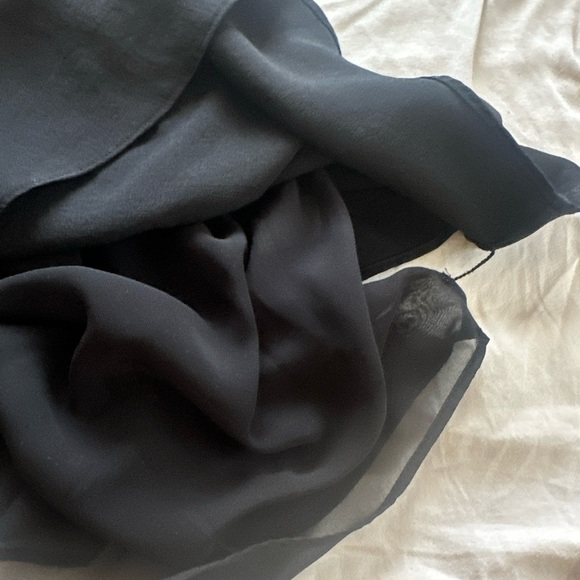 Calvin Klein Black V-neck tank top. Size Small. - Picture 4 of 4